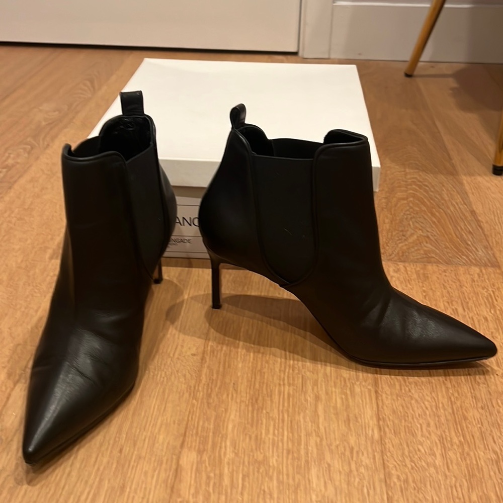 Manolo Blahnik booties black size 38.5